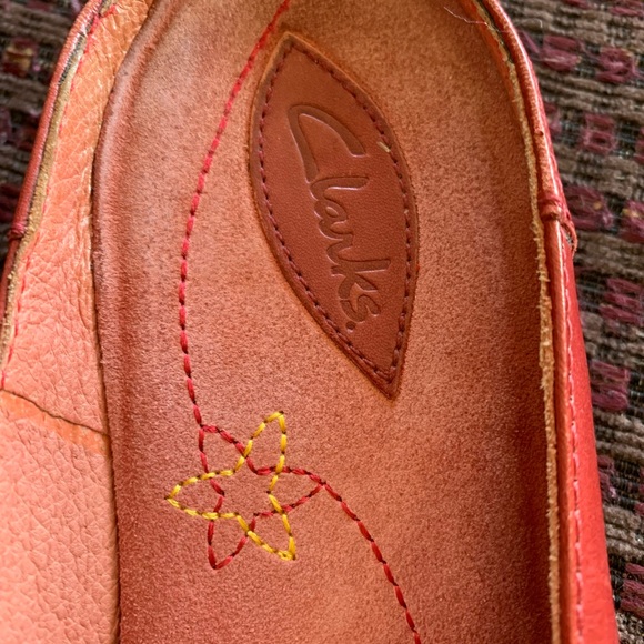 Clarke’s Slip ons 7.5M - Picture 8 of 12